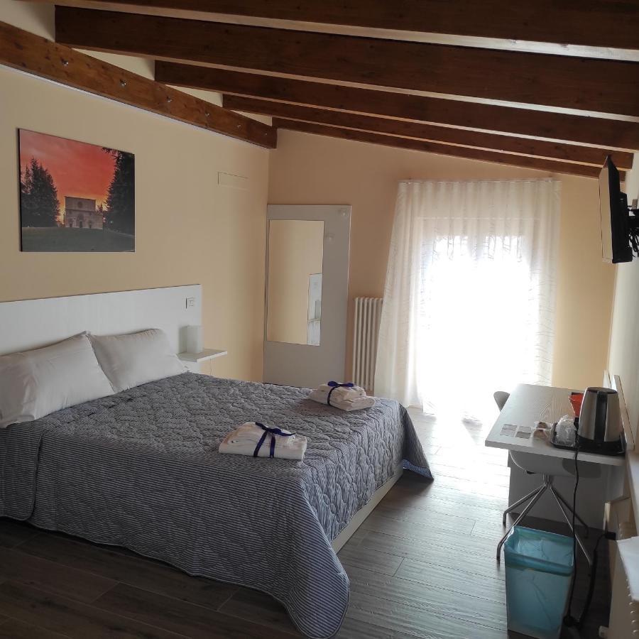 La Terrazza Del Quarto L'Aquila Ngoại thất bức ảnh